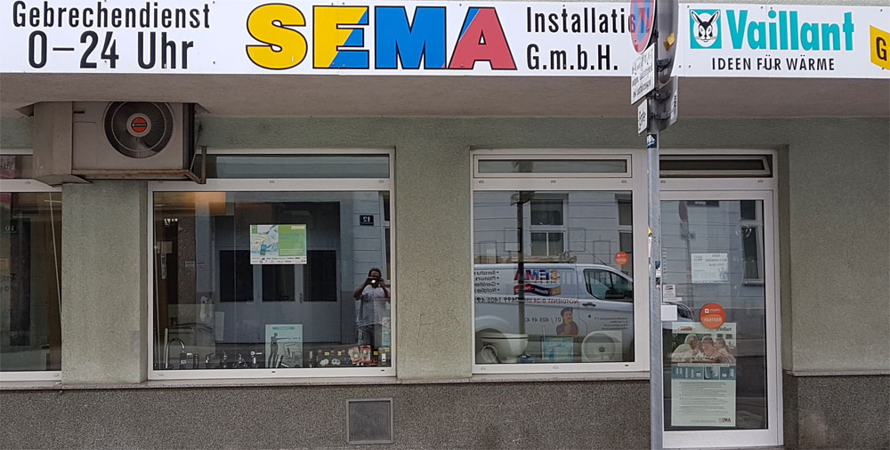 Unsere SEMA Öffnungszeiten für Sanitäertechnik Anfragen , Installateur Montage, Wartung, Service und Terminvergabe für Installationstätigkeiten in 1160 Wien. Oeffnungszeiten_Wiener_Installateurmeister_Betrieb_SEMA_Installateur_Wien_Sanitaer_Notdienst